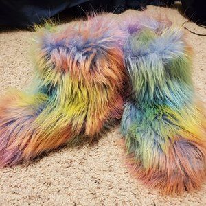 Fuzzy boot slippers - girls size 11-12